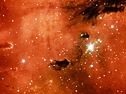 Taryn Simon, NGC 281, The Pacman Nebula, Kitt Peak National Observatory, Tohono O’odham Reservation, Arizona, An American Index of the Hidden and Unfamiliar, 2007, Chromogenic color print / 94,6 x 113,7 cm framed, Courtesy of the artist © 2014 Taryn Simon