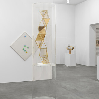 Verschiedene künstler, Konkrete kunst. Neoconcretismo, ausstellungsansicht. Mit freundlicher genehmigung des Museum Haus Konstruktiv