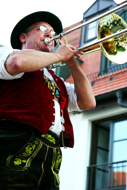 Outdoor festival in Schongau © Lou (saikofish at Flickr.com)