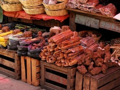 Chiapas, México. Plantas, raíces y cortezas medicinales, mercado de San Cristóbal de las casas. Foto: Sabrina Guitart