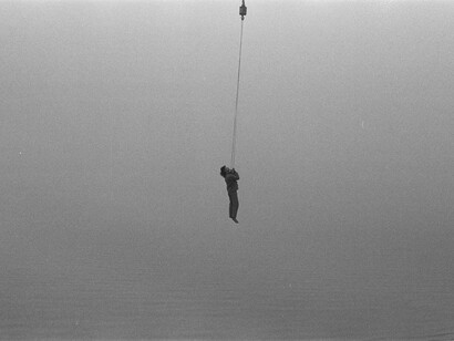 Li Ming 李明 (b.1986), Mist 霧水, 2012 Two-channel-digital video 雙通道數字錄像 21 '21'' Edition of 5 版本5