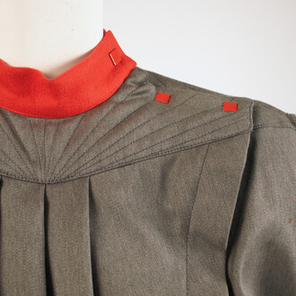 Fashion from Paris. A donation of Erika Hoffmann, piece in exhibition. Courtesy of Staatliche Museen