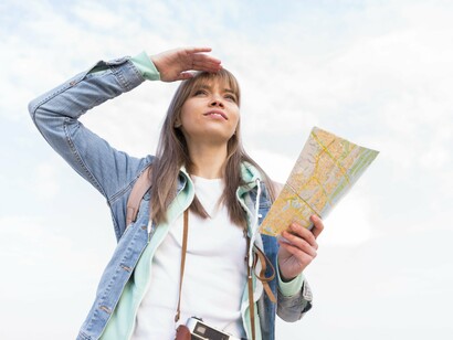 Navigating unfamiliar terrain activates the brain’s spatial memory systems, turning orientation into learning