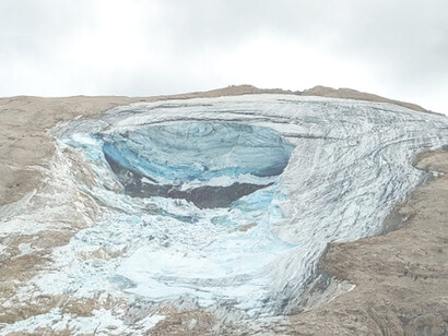 Il crollo dei ghiacci sulla Marmolada (Dolomiti, Italia) del luglio scorso. In futuro molti ghiacciai potrebbero scomparire