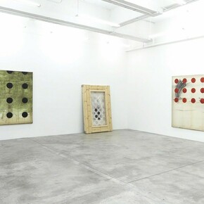 Kim Yong-Ik, Exhibition view. Courtesy of Tina Kim Gallery 