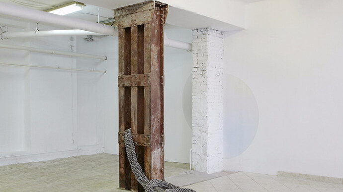 Loin Avec Moi. Courtesy of LMAKgallery