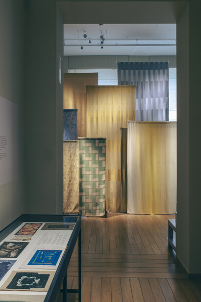 Divers artistes, 100 motifs, vue d'exposition. Avec l'aimable autorisation du Musée Horta