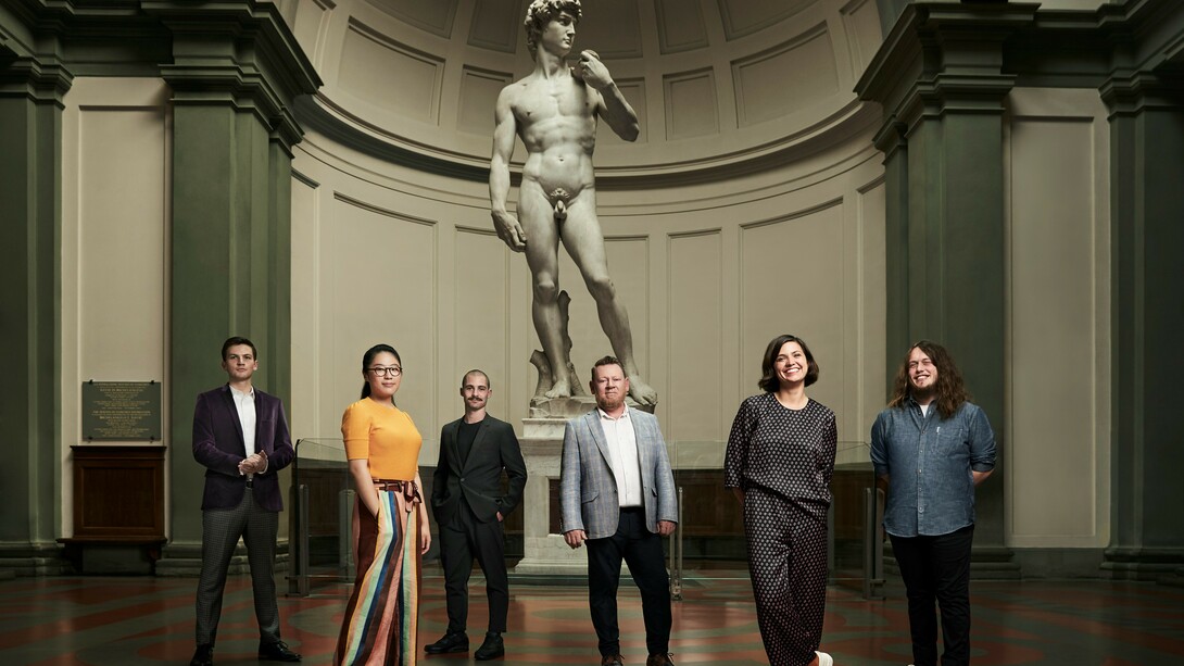 Cinque artisti australiani reinterpretano il David di Michelangelo come parte di un principale progetto artistico australiano