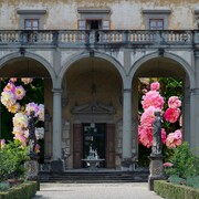 Artigianato e Palazzo 2024: le due grandi opere a colori di Federico Minelli che saranno esposte alla Loggia del Buontalenti del Giardino Corsini. Ph Federico Minelli