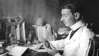 Walter Lehmann, etnólogo, lingüista y arqueólogo alemán, conocido por su documentación de muchas culturas e idiomas indígenas de América Central