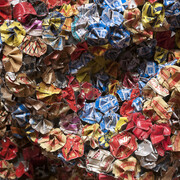 El Anatsui, Amemo (Mask of Humankind) (detail), 2010, aluminum and copper wire, 155 x 125 inches, installation at the Akron Art Museum. Courtesy of the artist and Jack Shainman Gallery, NY. Photo by Andrew McAllister, courtesy of the Akron Art Museum.