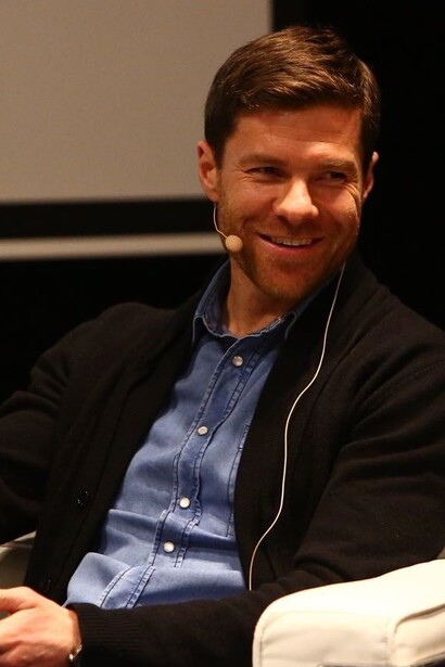 Dopo il ritiro dal calcio giocato, Alonso ha iniziato la carriera da allenatore, guidando con successo la squadra B della Real Sociedad prima di approdare alla guida del Bayer Leverkusen. Foto Real Sociedad