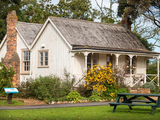 Te pā o MOTAT. MOTAT village, exhibition view. Courtesy of MOTAT