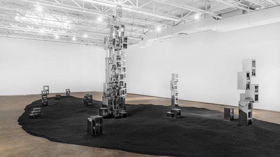 Guillermo Garcia-Cruz, Divergent structure, exhibition view. Courtesy of Piero Atchugarry Gallery 