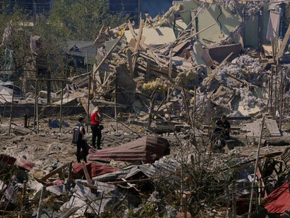 Conflitto Russia-Ucraina: edificio in macerie. La crisi attuale ha svelato l’inadeguatezza delle attuali leadership europee, sia a livello delle singole nazioni che a livello di Unione Europea