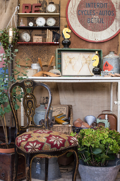 Florence de Boissieu, Brocante de la Bruyère. Foire de Chatou. Crédit Sébastien Siraudeau