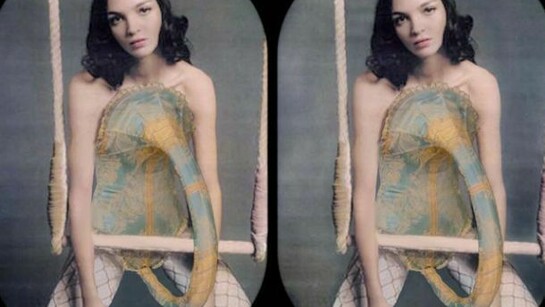 Heidi Snow, Collins’ Mariacarla in C. Butterworth’s “La Nonne,” 2008, Archival inkjet stereograph, 3 ½ x 5 inches, Courtesy Grimaldi Gavin