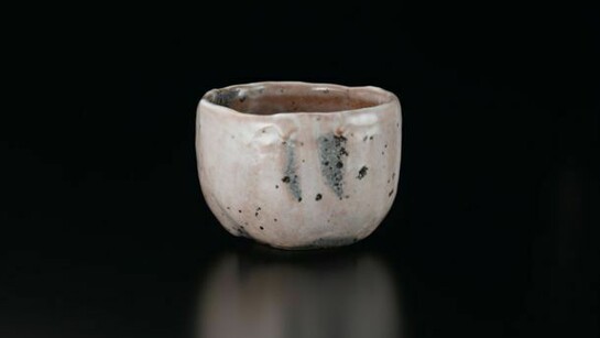 Beni Kohiki Tea Bowl, 2013, 8 x 11 cm, Courtesy of Erskine, Hall & Coe Ltd