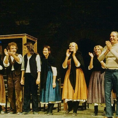 Rappresentazione di Mistero Buffo ad Avignone nel 1973, regia di Arturo Corso