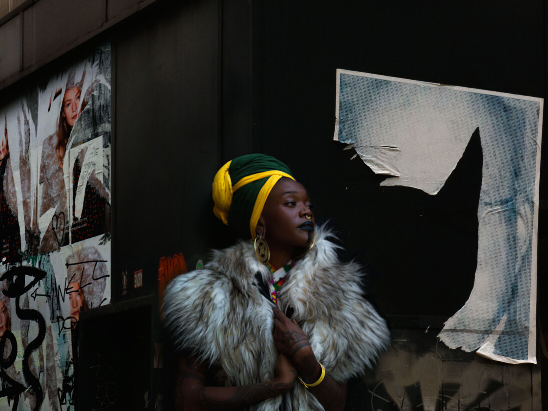 Untitled, November 2015, 2015 framed c-type print mounted on aluminium, 122 x 152 cm - 48 1/8 x 59 7/8 inches,
edition of 5 + 2 AP 