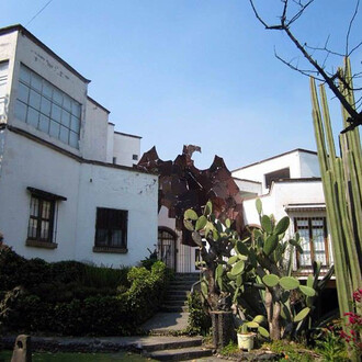 Lucía Hinojosa and Néstor Quiñones. Courtesy of Chalton Gallery 