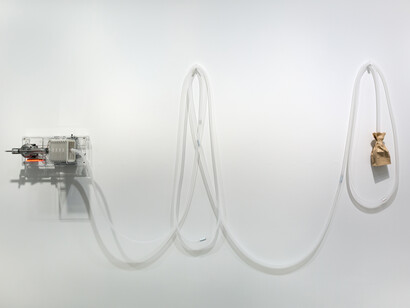 Rafael Lozano-Hemmer, Last Breath, 2012, courtesy of the artist and Carroll / Fletcher