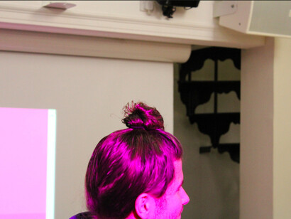 Leah Clements, Shampoo, Performance documentation, 2015, image courtesy of the artist
