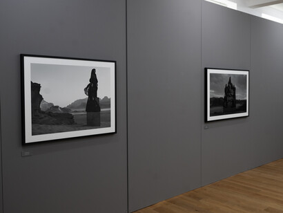 Nick Brandt, The echo of our voices (Chapter IV), exhibition view. Courtesy of Galerija Fotografija