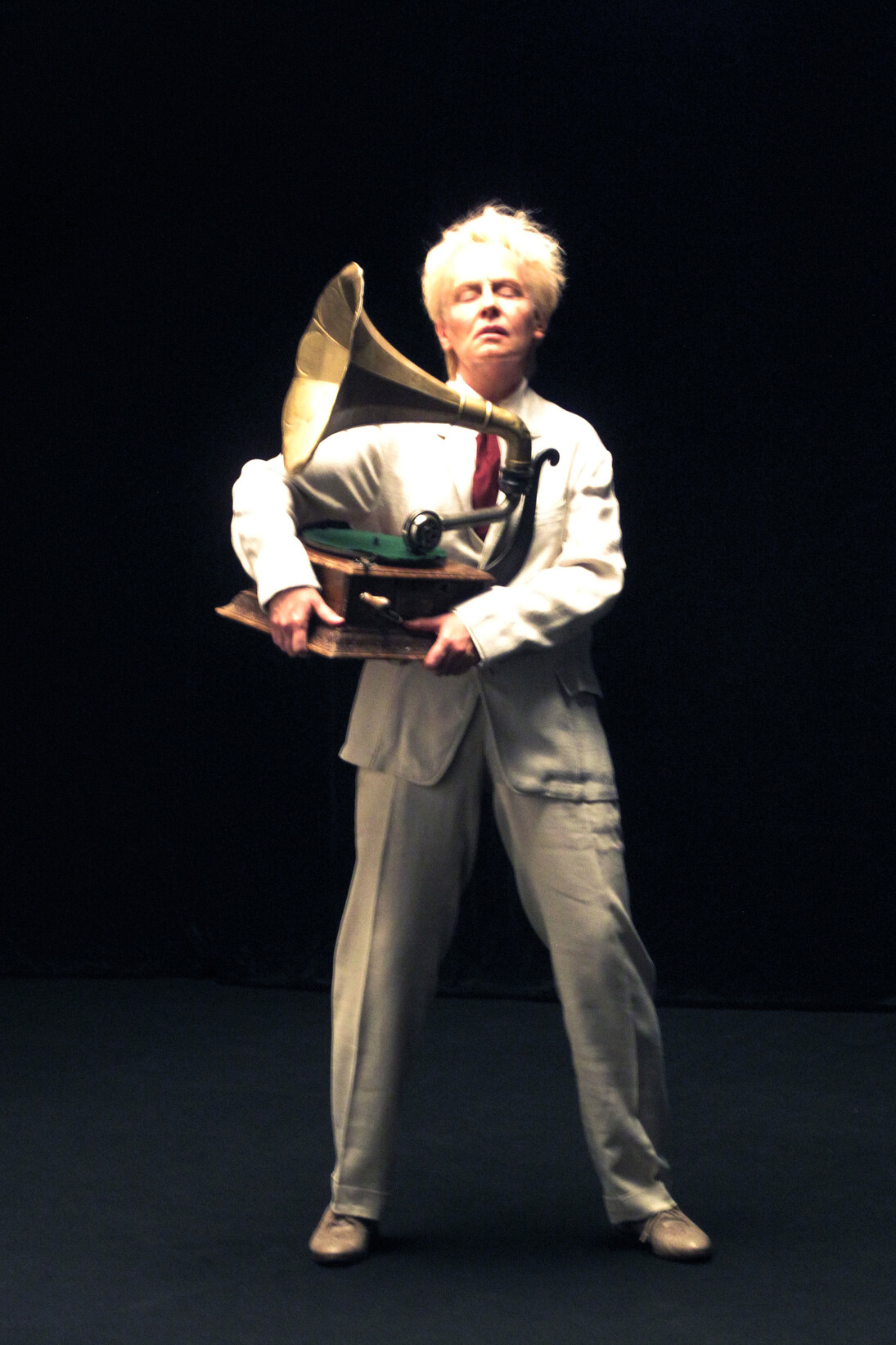 Dominique Gonzalez-Foerster, M.2062 (Fitzcarraldo), apparition avec projection, 10e Biennale de Gwangju, 2014 © Giasco Bertoli et DGF © ADAGP, PARIS 2015
