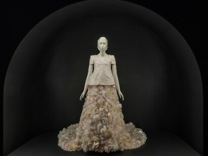 Mostra 'A line of beauty' all'interno del Metropolitan Museum of Art di New York, USA