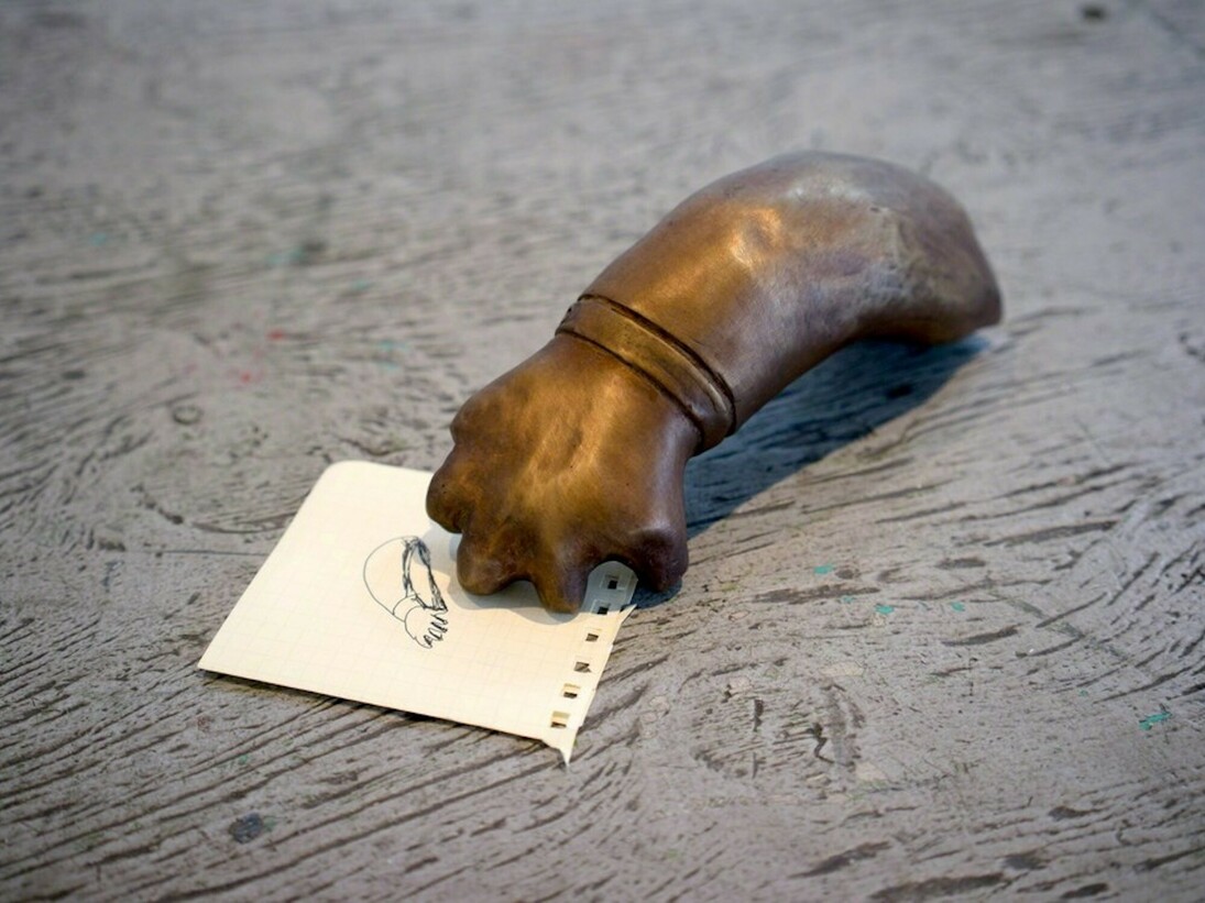 Your Lost Shoe, Exhibition view. Courtesy of Gallery 16