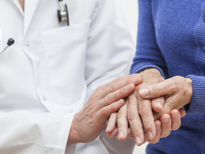 Nelle mani dei medici