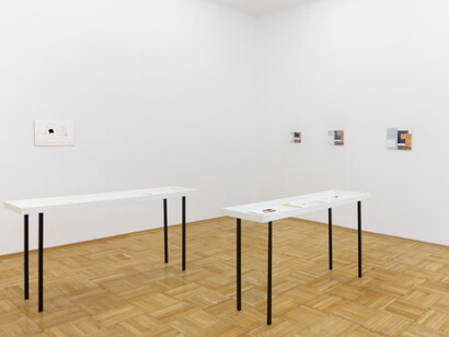 Ernst Caramelle, das gleiche, aber anders, ausstellungsansicht. Mit freundlicher genehmigung der Galerie nächst St. Stephan