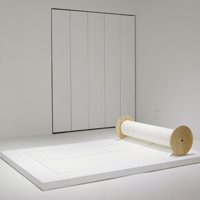 Qin Yufen, b.1954, Extension, 2014, Xuan paper, electrical wire, wooden axle, 160 x 50 x 50 cm (63 x 19 ¾ x 19 ¾ in