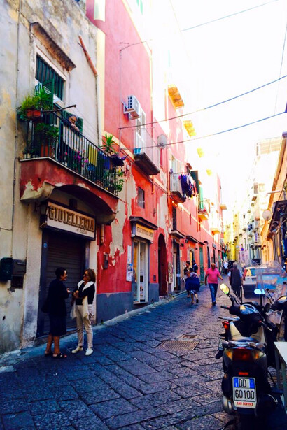 Village streets © Alma Reyes 