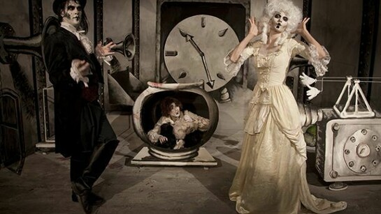 John Bock, Der magische Krug (Filmstill), 2013, Animated puppets, canvas, cinema seats
Projection: 259 x 485 x 200 cm, Cinema Seats: 125 x 250 x 250 cm, © John Bock, Courtesy Sprüth Magers Berlin London