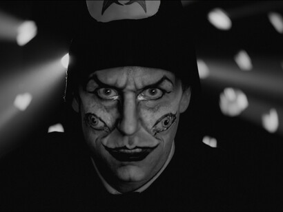 Marcel Dzama, Still for“Une danse des bouffons (or A jester’s dance)”, 2013, Video projection, 1:18 min, black and white, sound. Courtesy David Zwirner, New York/London