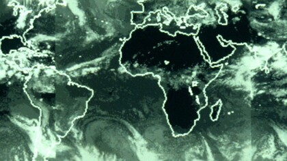 Imagen compuesta de una franja de la Tierra tomada por un satélite geoestacionario