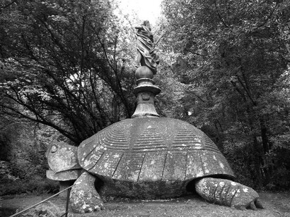 Il Parco dei Mostri di Bomarzo, La tartaruga