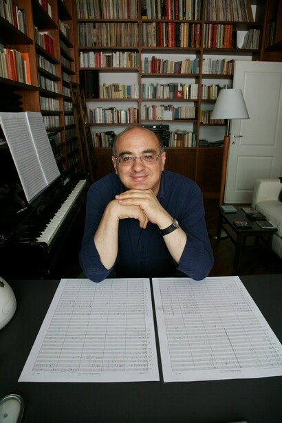 Germano Mazzocchetti nel suo studio