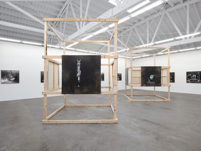 Rodrigo Valenzuela, New Works for a
Post-Worker’s World, installation view. Courtesy of Luis De Jesus Los Angeles