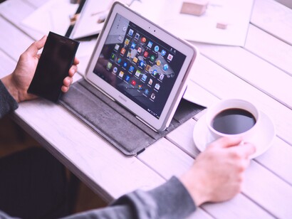 Pegados a la pantalla