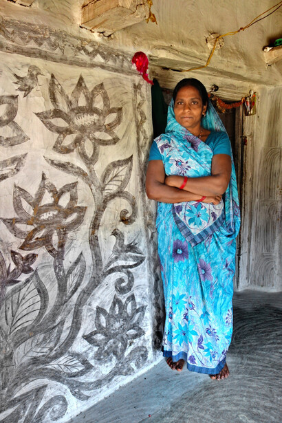 Deidi Von Schaewen, Artist in her village house, painted in Khovar style