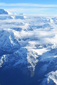 The Himalayan mountains, often referred to simply as the Himalayas, are one of the most significant and awe-inspiring mountain ranges on earth, spanning India, Nepal, Bhutan, China, and Pakistan