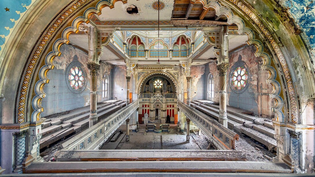 Aurelien Villette, Th Moorish Alcove Timisoara, Romania 2019. Courtesy of Galleria Forni