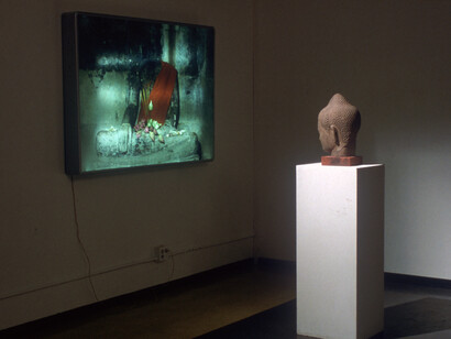 Dinh Q. Lê, Headless buddha, 1998. Courtesy of Shoshana Wayne Gallery
