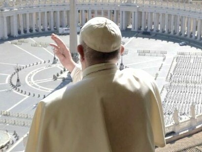 El Papa, cada vez más solo