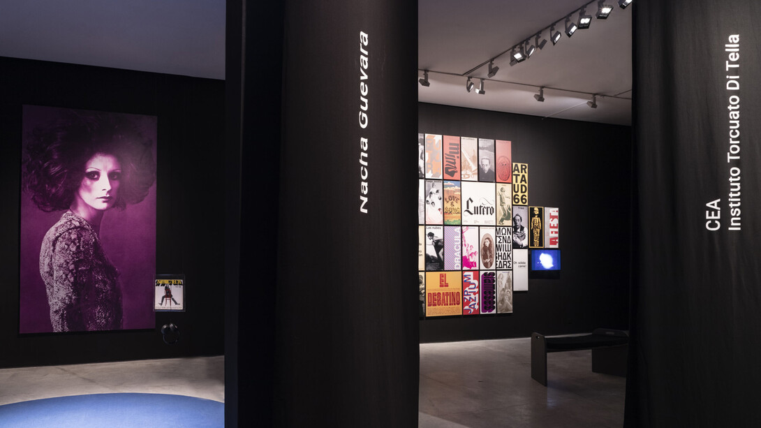 This is theatre. Eleven experimental scenes: from the Di Tella to the Parakultural, exhibition view. Courtesy of Museo de Arte Moderno de Buenos Aires