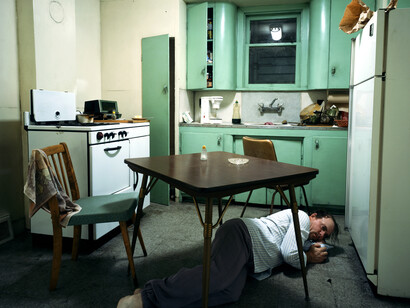 Jeff Wall, Insomnia, 1994. Cortesia do MAAT