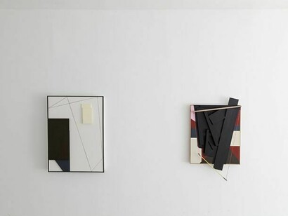 Frank Maier, There is Lambs wool in front of my eyes, 2013/14, enameled wooden box, frame lath, painted wood